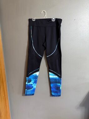 Black Leggings with Blue Print Accent